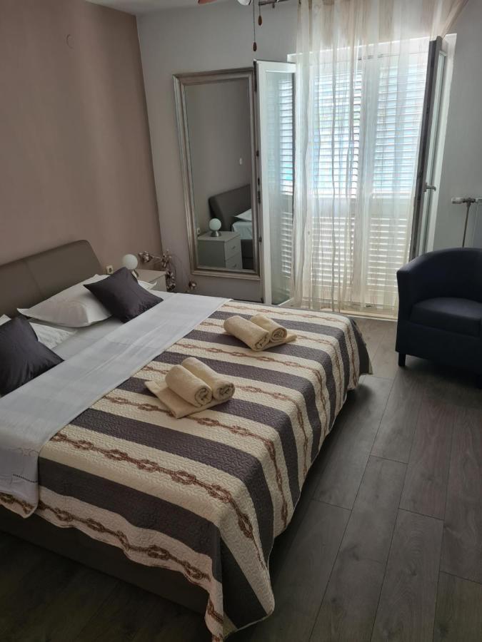 Apartments Rina - Kneze Račišće Habitación foto